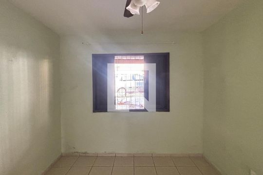 Quarto 1 de casa à venda com 2 quartos, 98m² em Vila Pires, Santo André