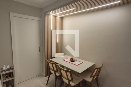 Sala de apartamento à venda com 2 quartos, 65m² em Vila Guarani, São Paulo