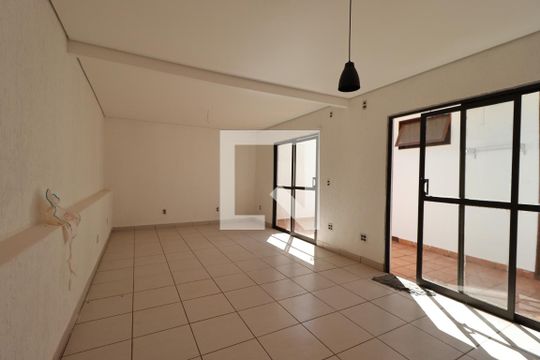Cozinha 2 de casa para alugar com 3 quartos, 276m² em Jardim São Luiz, Ribeirão Preto