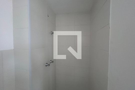 Banheiro Social de apartamento para alugar com 2 quartos, 35m² em Vila Rosalia, Guarulhos