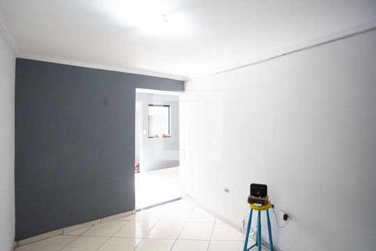 Sala de casa para alugar com 1 quarto, 45m² em Piraporinha, Diadema