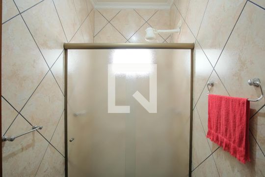 Banheiro Social de casa para alugar com 2 quartos, 100m² em Vila Nova Savoia, São Paulo