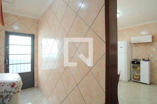 Área de Serviço de casa para alugar com 2 quartos, 100m² em Vila Nova Savoia, São Paulo