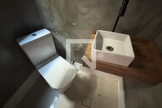 Lavabo de casa à venda com 4 quartos, 300m² em Vila Guiomar, Santo André