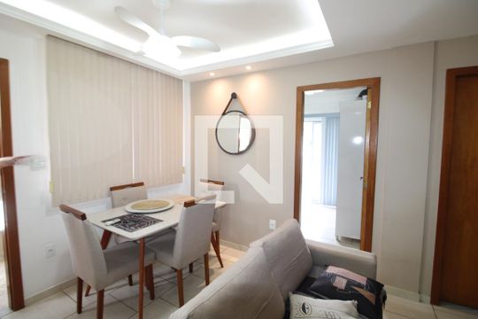 Sala de apartamento à venda com 2 quartos, 67m² em Encantado, Rio de Janeiro