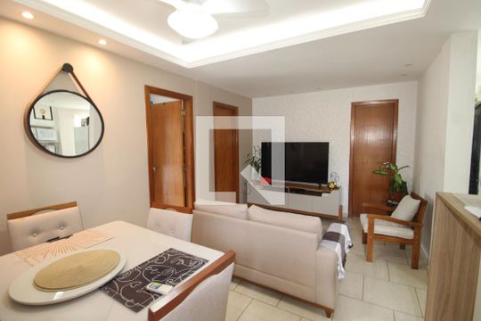Sala de apartamento à venda com 2 quartos, 67m² em Encantado, Rio de Janeiro