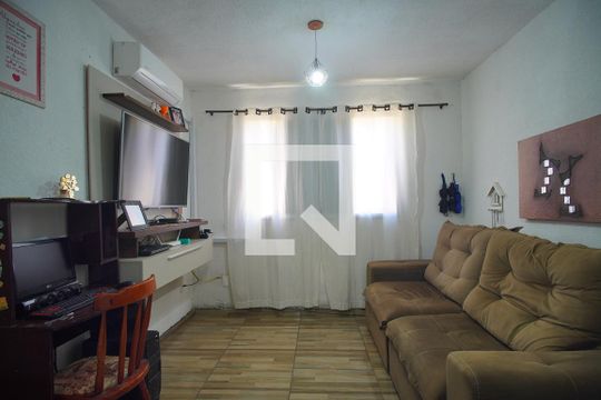 Sala de apartamento para alugar com 2 quartos, 42m² em Santo Afonso, Novo Hamburgo