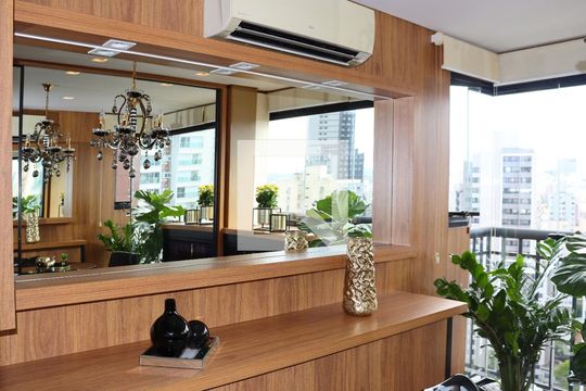 Varanda de apartamento à venda com 2 quartos, 59m² em Bela Vista, São Paulo