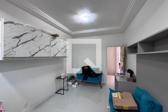 Quarto de casa de condomínio para alugar com 5 quartos, 400m² em Recreio dos Bandeirantes, Rio de Janeiro