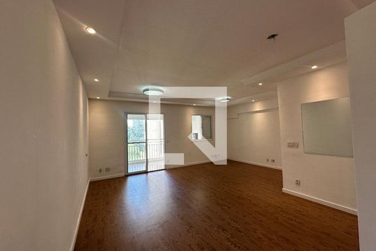 Sala de apartamento à venda com 3 quartos, 105m² em Jardim Tupanci, Barueri