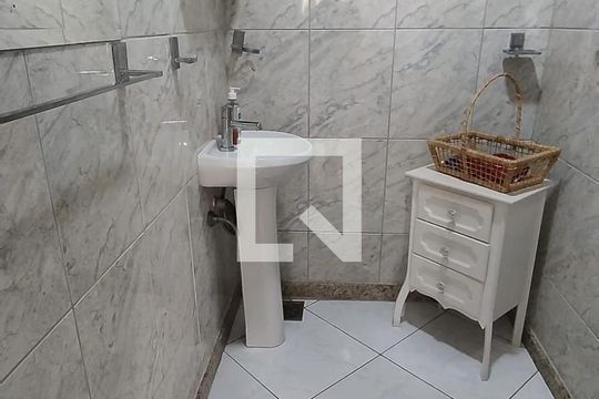 Lavabo de casa de condomínio à venda com 3 quartos, 172m² em Taquara, Rio de Janeiro