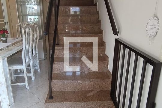 Escada de casa de condomínio à venda com 3 quartos, 172m² em Taquara, Rio de Janeiro