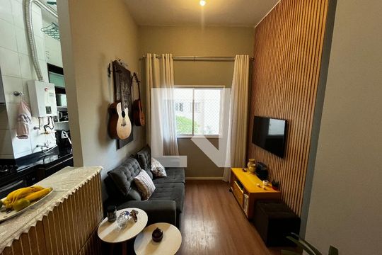 Sala/Cozinha de apartamento à venda com 2 quartos, 42m² em Vila Nova Cachoeirinha, São Paulo