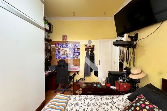 Quarto  de apartamento à venda com 2 quartos, 81m² em Laranjeiras, Rio de Janeiro