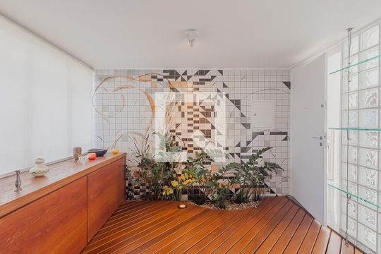 Entrada de apartamento à venda com 2 quartos, 91m² em Sumaré, São Paulo