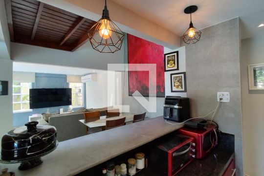 Cozinha de casa à venda com 3 quartos, 500m² em Jacarepaguá, Rio de Janeiro