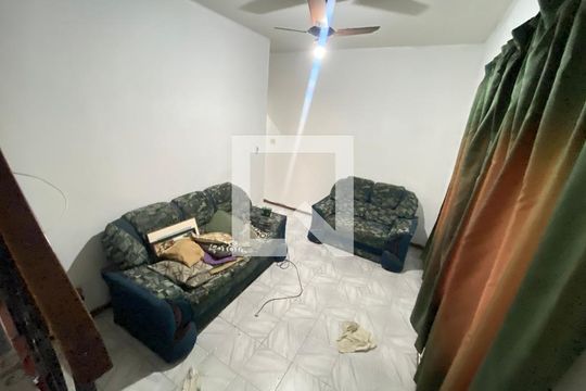 Sala de casa à venda com 2 quartos, 85m² em Todos Os Santos, Rio de Janeiro