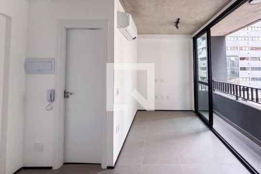 Sala/Cozinha de apartamento à venda com 1 quarto, 29m² em Cerqueira César, São Paulo