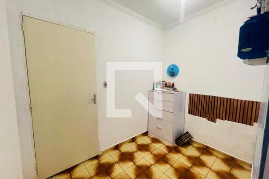 Quarto 2 de casa à venda com 2 quartos, 120m² em Jardim Nelly, São Paulo