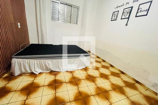 Quarto 1 de casa à venda com 2 quartos, 120m² em Jardim Nelly, São Paulo