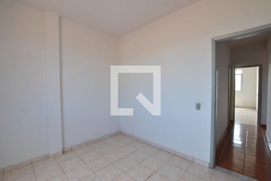 Quarto 2 de apartamento para alugar com 2 quartos, 60m² em Cascadura, Rio de Janeiro