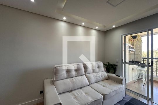 Sala de apartamento para alugar com 3 quartos, 81m² em Vila Amélia, São Paulo