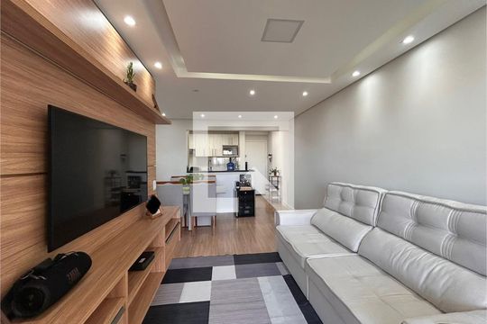 Sala de apartamento para alugar com 3 quartos, 81m² em Vila Amélia, São Paulo