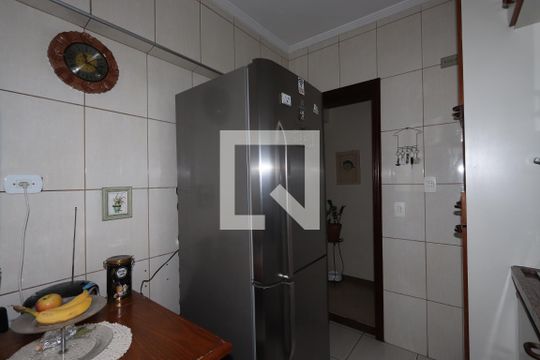 Cozinha de apartamento à venda com 3 quartos, 73m² em Parque Tomas Saraiva, São Paulo