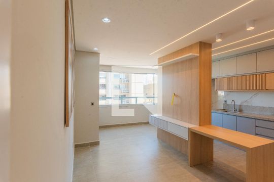 Sala de apartamento para alugar com 2 quartos, 66m² em Parque Prado, Campinas