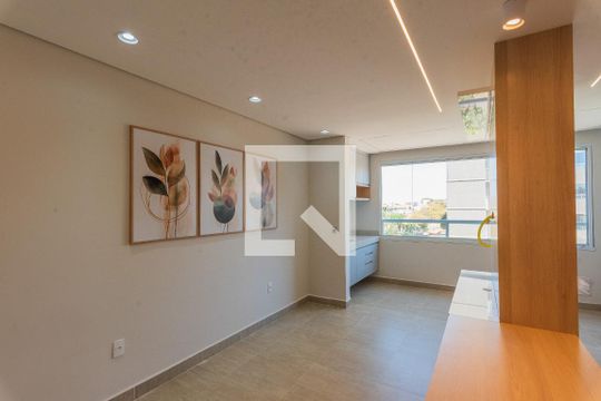Sala de apartamento para alugar com 2 quartos, 66m² em Parque Prado, Campinas