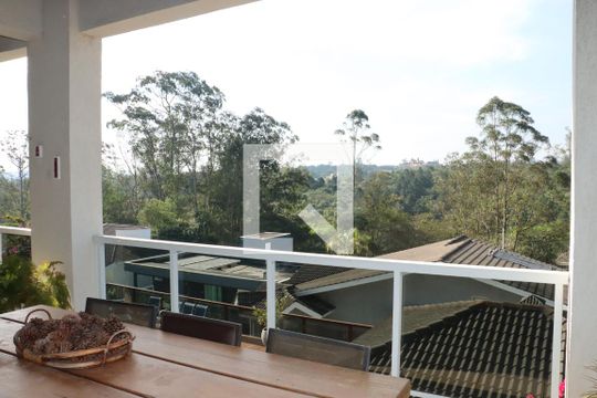 Varanda de casa de condomínio para alugar com 4 quartos, 458m² em Jardim Indaia, Embu das Artes