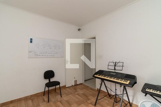 Quarto 2 de casa à venda com 4 quartos, 170m² em Vila Ré, São Paulo