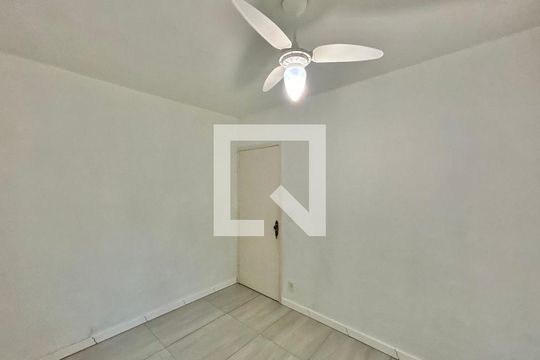 Quarto 1 de apartamento à venda com 2 quartos, 58m² em São Miguel, São Leopoldo