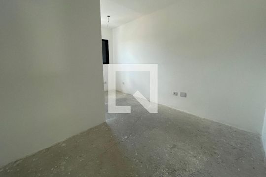 Quarto 1 de casa para alugar com 2 quartos, 134m² em Vila Prado, São Paulo