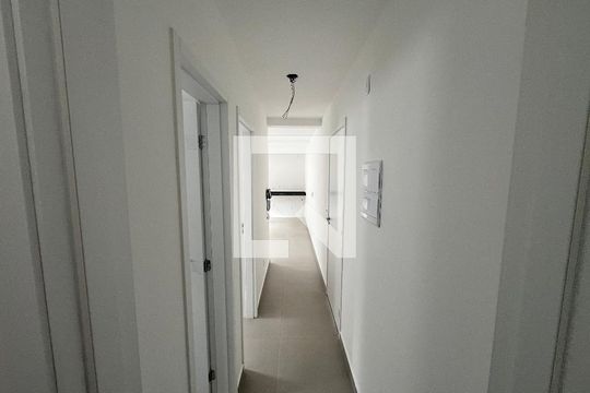 Corredor de apartamento à venda com 2 quartos, 47m² em Casa Verde Média, São Paulo