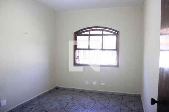 Quarto 1 de casa à venda com 4 quartos, 400m² em Jardim Vila Galvao, Guarulhos