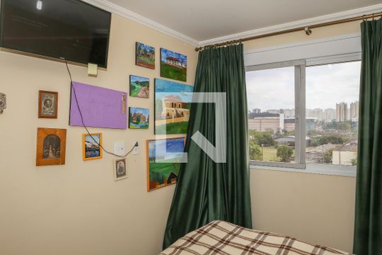 Suíte de apartamento à venda com 2 quartos, 76m² em Vila Anastácio, São Paulo