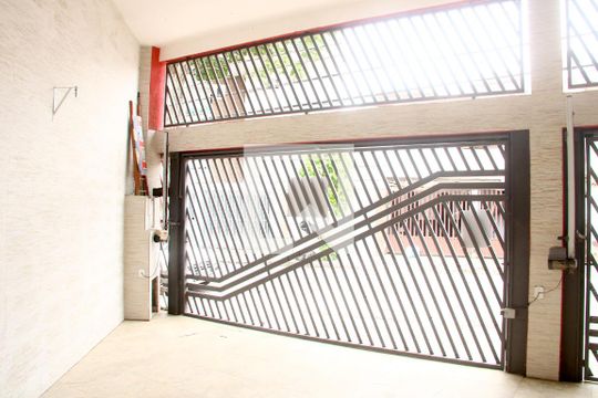 Garagem de casa para alugar com 2 quartos, 320m² em Vila Scarpelli, Santo André