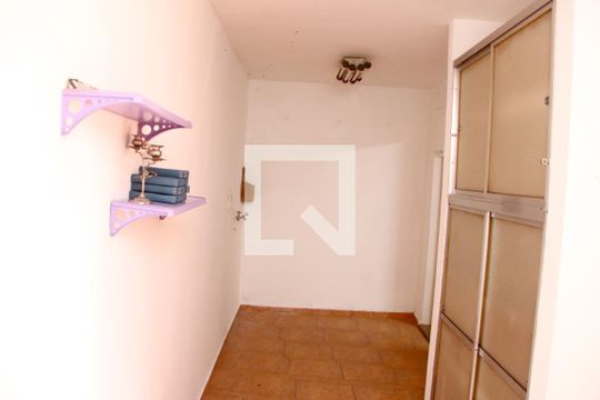 Área de serviço de casa para alugar com 2 quartos, 320m² em Vila Scarpelli, Santo André