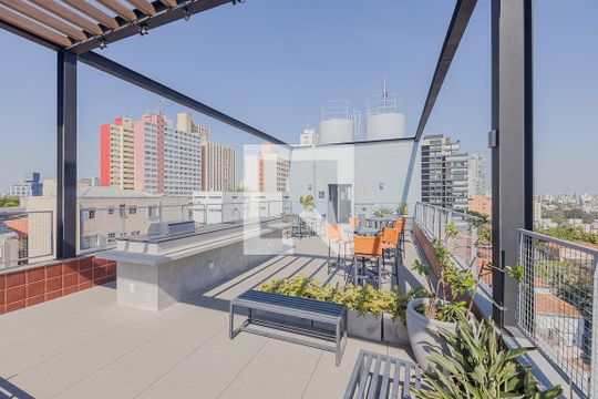Terraço de kitnet/studio à venda com 1 quarto, 36m² em Sumarezinho, São Paulo