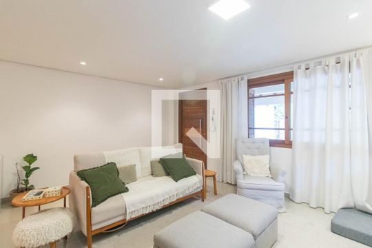 Sala de casa à venda com 3 quartos, 230m² em Ipanema, Porto Alegre