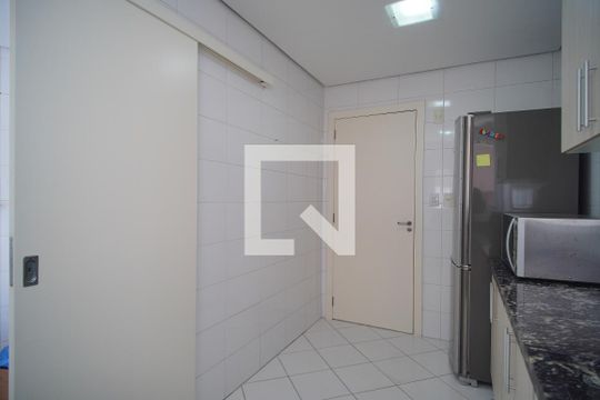 Cozinha de apartamento à venda com 3 quartos, 130m² em Centro, São Leopoldo
