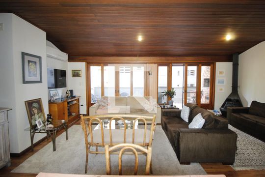 Sala  de apartamento à venda com 3 quartos, 135m² em Moinhos de Vento, Porto Alegre
