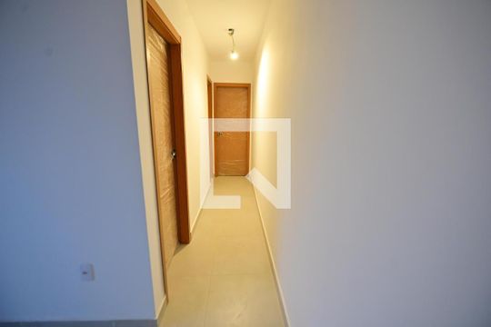 Corredor de apartamento para alugar com 2 quartos, 48m² em Jardim Novo Mundo, Goiânia