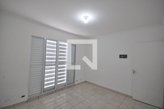 Quarto 1 de casa à venda com 3 quartos, 200m² em Jardim Tremembé , São Paulo