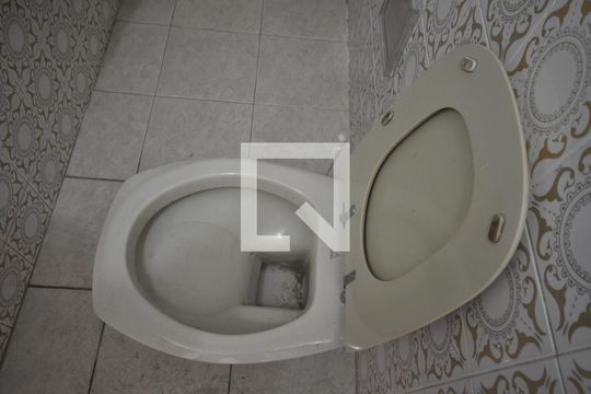 Lavabo de casa à venda com 3 quartos, 200m² em Jardim Tremembé , São Paulo