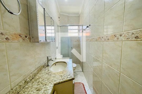 Banheiro de apartamento à venda com 2 quartos, 52m² em Jardim Valeria, Guarulhos