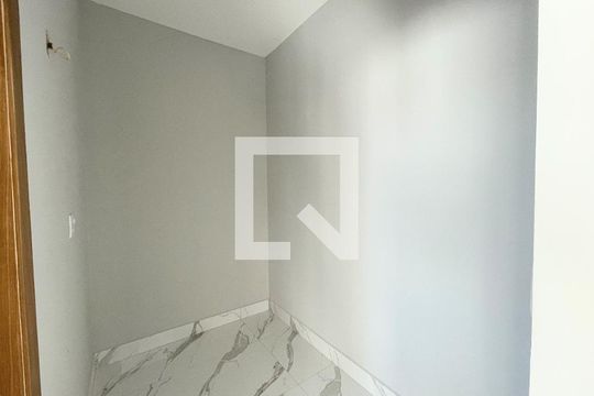 Closet da Suíte de casa à venda com 3 quartos, 130m² em Sinimbu, Belo Horizonte