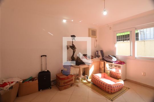 Quarto 2 de casa à venda com 5 quartos, 355m² em Centro, Canoas