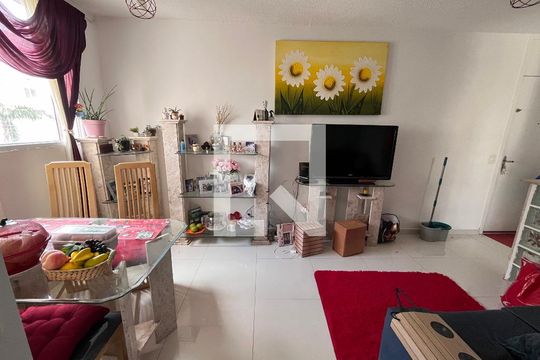 Sala de apartamento à venda com 3 quartos, 60m² em Vargem Pequena, Rio de Janeiro
